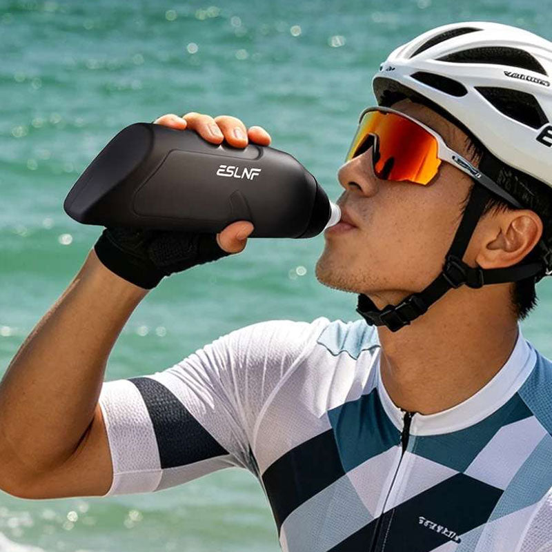 AeroSip™ Aerodynamic Hydration Bottle